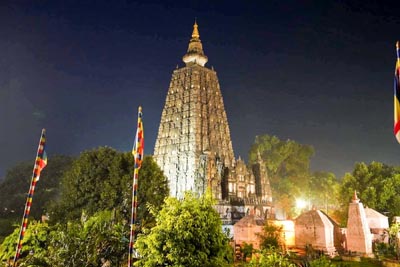 bodh-gaya-mahabodhi-temple-night2 bodh-gaya-mahabodhi-temple-night2