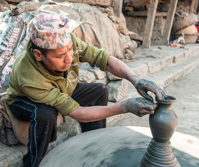 kathmandu-potter kathmandu-potter