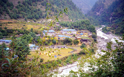 nepal-everest-phakding nepal-everest-phakding