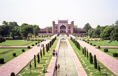 agra-taj-mahal-entrance agra-taj-mahal-entrance