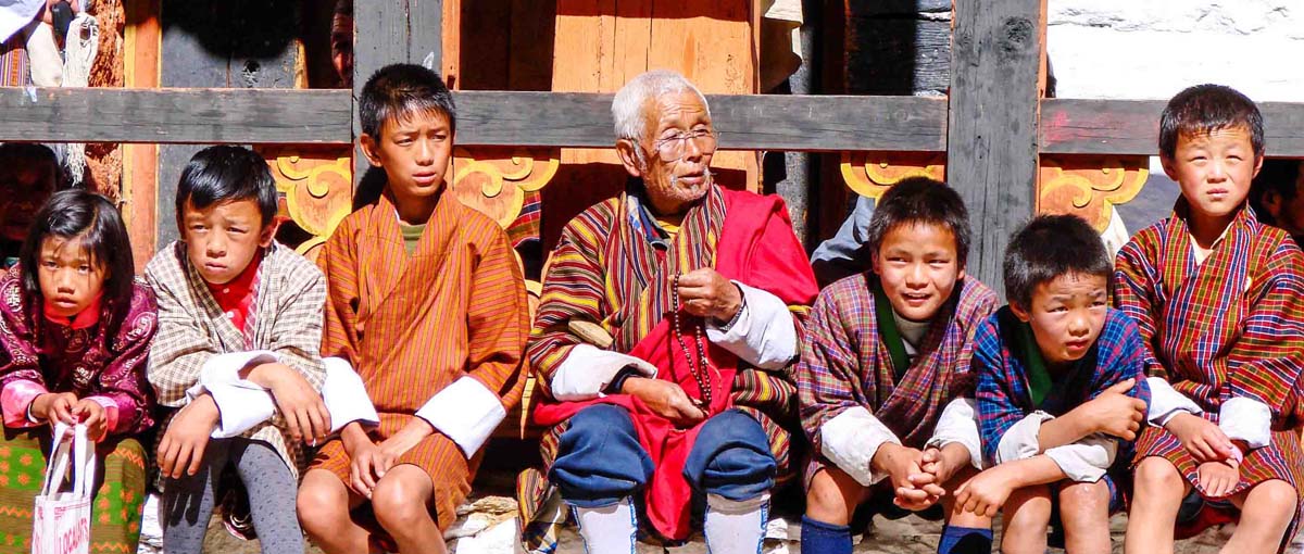 bhutan-festival-audience