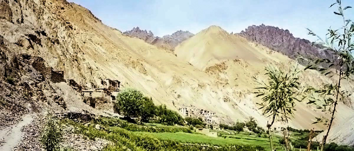 ladakh-approaching-hinju