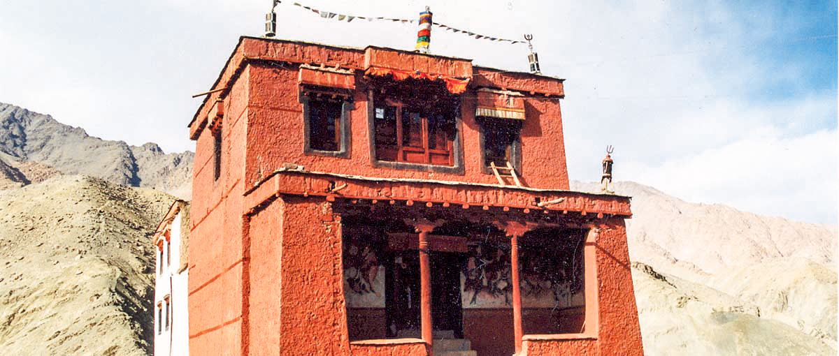 ladakh-temisgam-castle