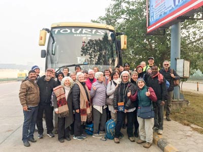 tour-bus tour-bus