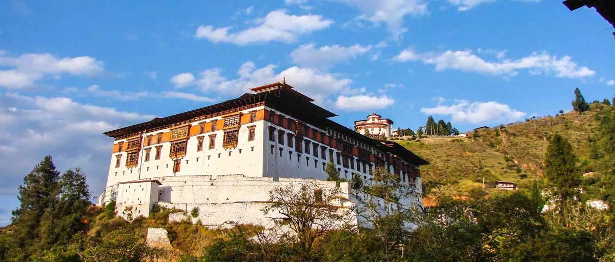 xbhutan-paro-dzong.jpg.pagespeed.ic.zKpYKJyBdA